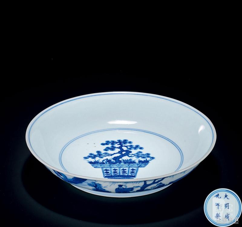 清康熙 青花庭院高士图盘 - 图2